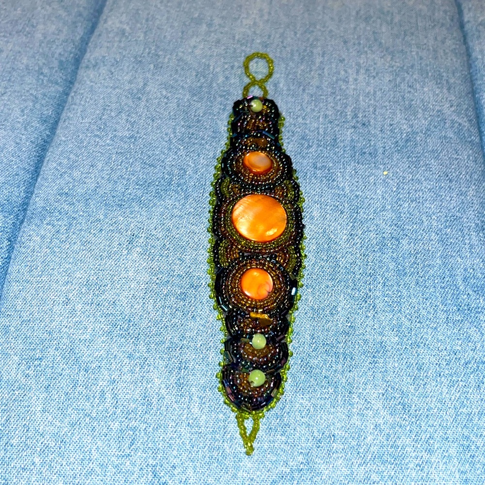 🦚  Beaded Hair Tie – Peacock Colors 🦋